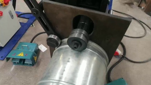 轆線機功能之一壓筋，母邊同步